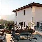 Kikonia Art & شقة فندقية *
