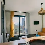 Kikonia Art & شقة فندقية اكياكا