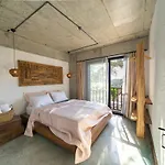 Kikonia Art & شقة فندقية *
