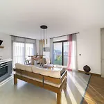 Kikonia Art & شقة فندقية *