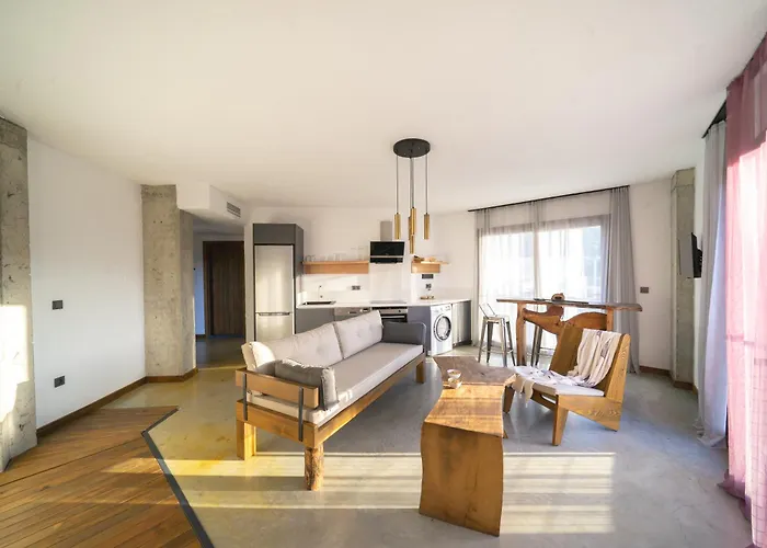 Apartahotel Kikonia Art &