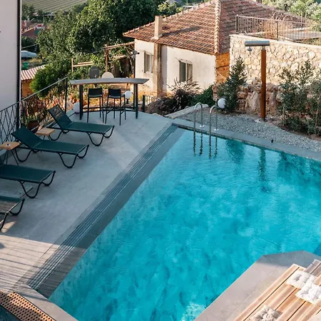 Kikonia Art&suites 4*