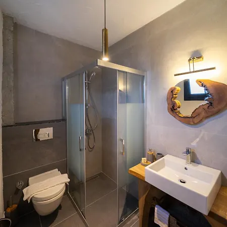 Kikonia Art & アクヤカ