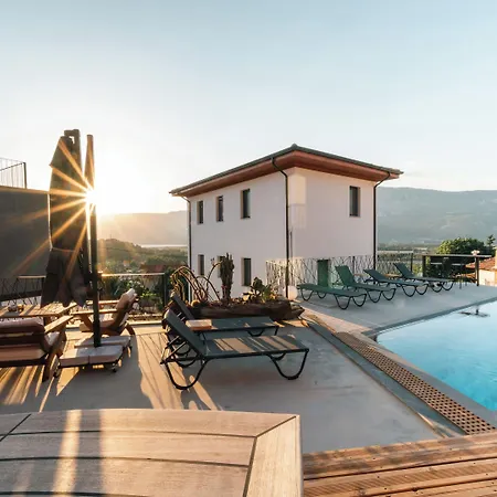 Kikonia Art&suites Lejlighedshotel 4*