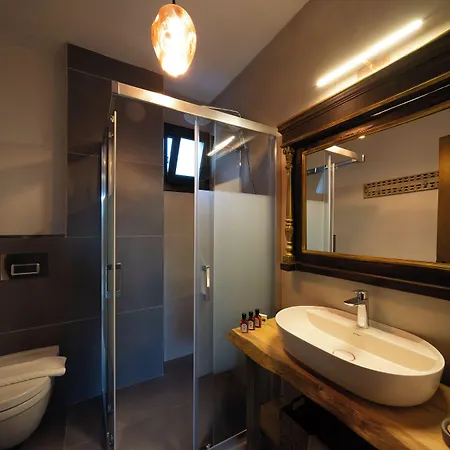 Kikonia Art&suites Lejlighedshotel