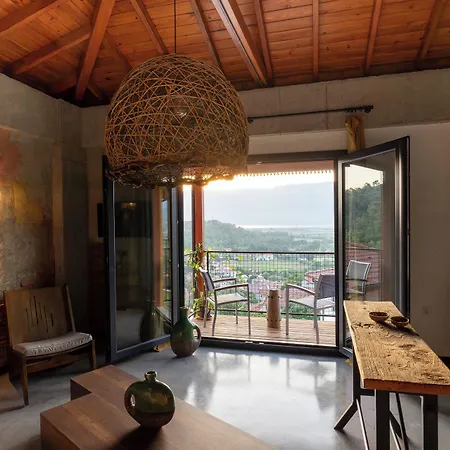 Aparthotel Kikonia Art & 4*