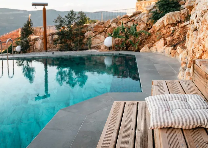 Apartmanhotel Kikonia Art & *