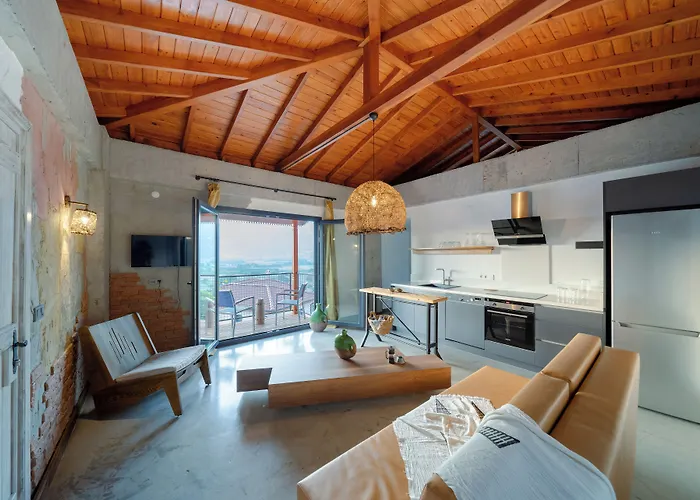 Kikonia Art & Apartmanhotel